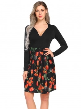 Black V Neck Long Sleeve Printed Patchwork Slim Waist Pleated Casual Dress, Multicolor
Black V Neck Long Sleeve Printed Patchwork Slim Waist Pleated Casual Dress, Multicolor