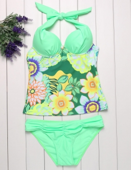 Green Women Halter Floral Padded Patchwork Tankini Top with Brief Set, Multicolor
Green Women Halter Floral Padded Patchwork Tankini Top with Brief Set, Multicolor