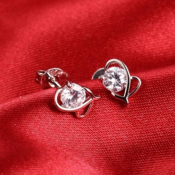 

1 Pair Women Lady Fashion Jewelry Mini Heart Shape Rhinestone Ear Stud Earrings, White