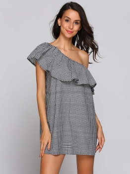 

One Shoulder Ruffles Plaid Loose Short Dress, Black