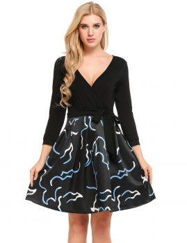 

Crossing V-Neck Patchwork Prints Pleated Dress with Belt, Multicolor