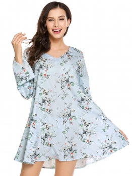 

Light blue Floral Print Long Flare Sleeve V Neck Loose Dress, Multicolor