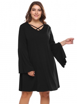 

Black Plus Size Trumpet Sleeve Shift Dress, Multicolor