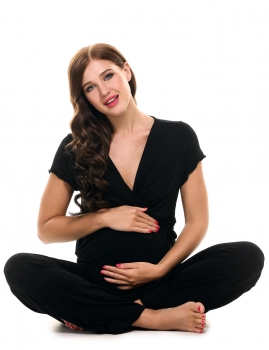 

Black Women Crossing V-Neck Soft Maternity Nursing Pajamas Sleepwear Set, Multicolor