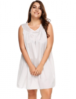 

White V-Neck Sleeveless Solid Plus Size Nightgown, Multicolor