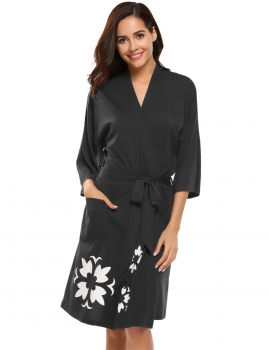 

Black Women's Robe 3"4 Sleeve Print Belted Spa Bathrobe Sleepwear, Multicolor