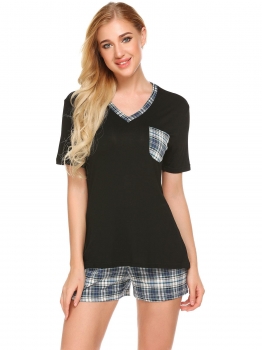 

Black Women Soft Sleepwear V-Neck Short Sleeve Plaid T-Shirt & Shorts Pajama Set, Multicolor