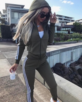 

Women Casual Long Sleeve Zip-up Hoodie and Pants Set Tracksuit Sports Joggers, Multicolor