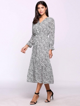 

White Flare Sleeve V-Neck Floral Print Beach Casual Dress, Multicolor