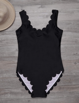 

Solid Scalloped Trim Backless Stretchy One Piece Swimsuit, Multicolor