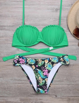 

Halter Ruffle Trim Ruched Top Printed Bottom Bikini Set, Multicolor
